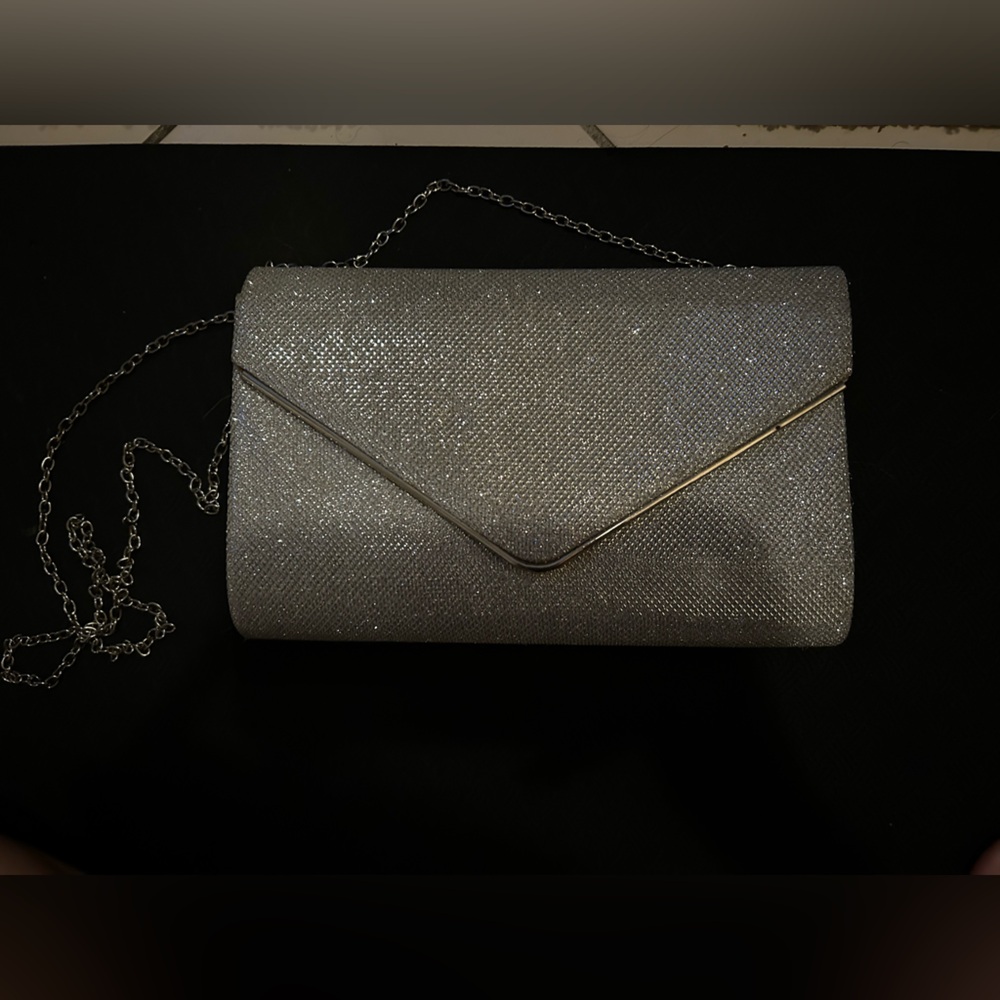 Silver sparkley clutch